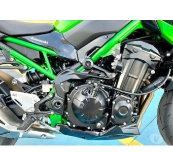KAWASAKI Z900 SUPER NAKED 3