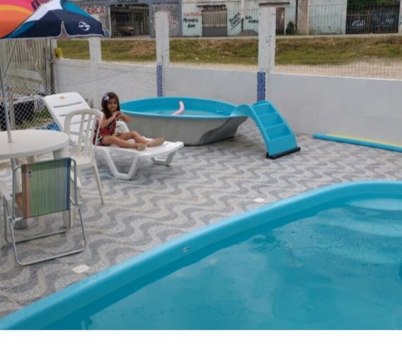 Pousada kitnet Guaratuba quartos com cozinha e WC individual